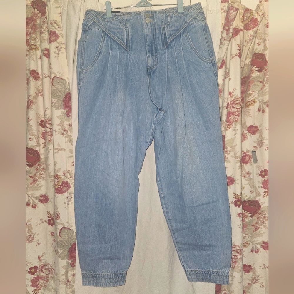 BLANK NYC Mom Jeans